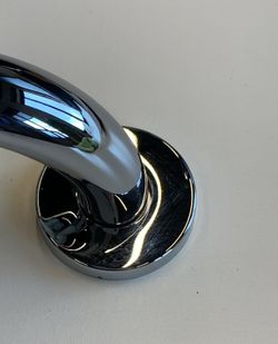 Porte-serviettes à barre fixe arrondie 47,5 cm Vitra