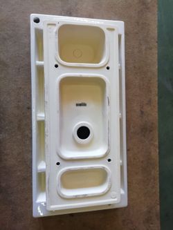 Vasque semi-encastrée ou support, Verso 37 by Catalano