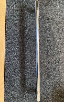 Toallero de barra fija cromado 60cm, de Cosmic COS2580165