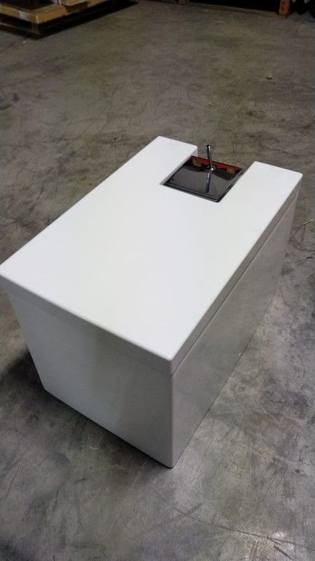 Bidet au sol carré avec couvercle et robinet, Starck par duravit