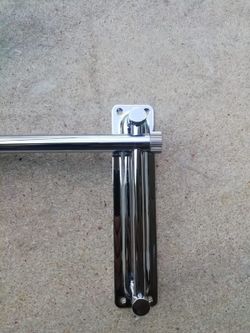 Espejo de aumento circular, orientable y extensible, de Vitra OBS541