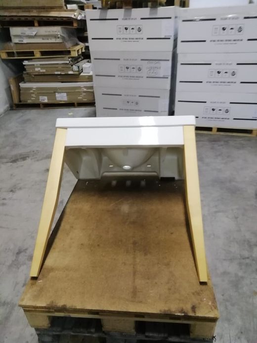 Lavabo con patas de madera, Bentley de Kerasan KER3930