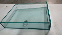 Vasque à poser en verre par Antonio Miró