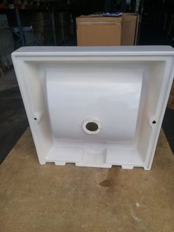 Lavabo suspendu gris clair, AQ2 par Vitra