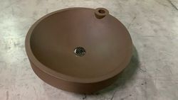 Lavabo à poser en caoutchouc, par Boing