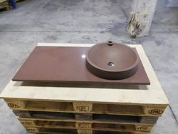 Lavabo à poser en caoutchouc, par Boing