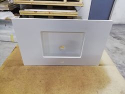 Vasque murale en résine, par Noken