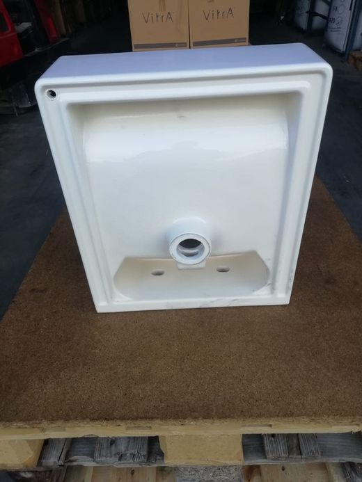 Lavabo de pared cuadrado, Nuovella de Vitra VIT4139B003