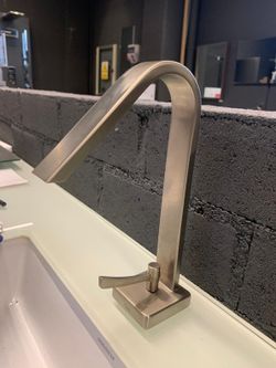 Mitigeur monocommande Crux par Paini