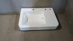 Lavabo suspendu en résine, Montecatini par Rapsel