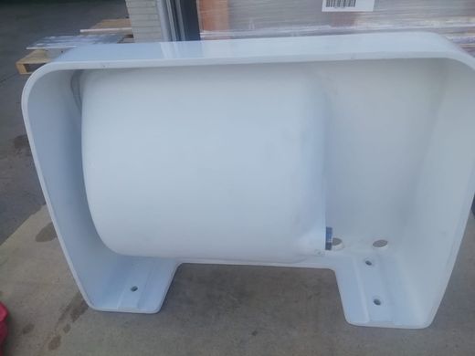 Lavabo suspendu en résine, Montecatini par Rapsel