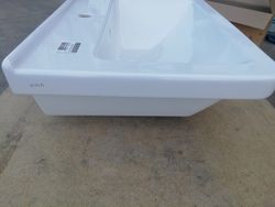 Lavabo suspendu 65cm, S50 par Vitra