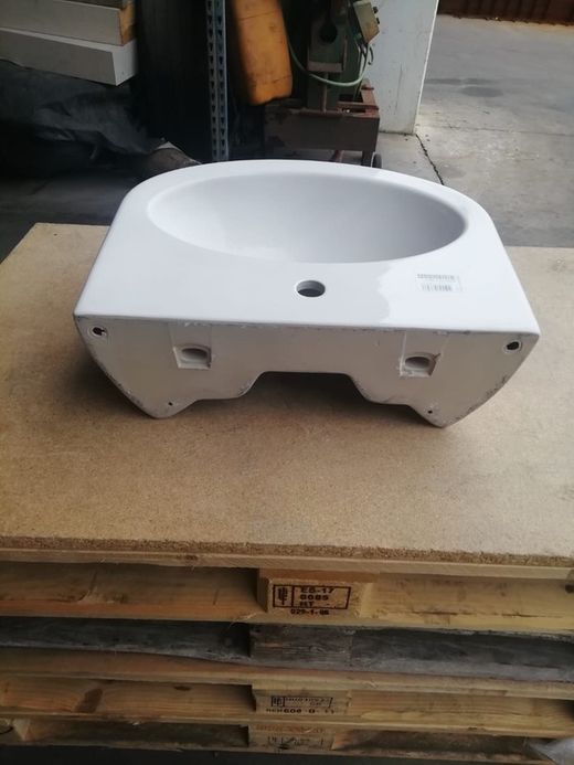 Lavabo suspendu 55cm, Ser Form500 par Vitra