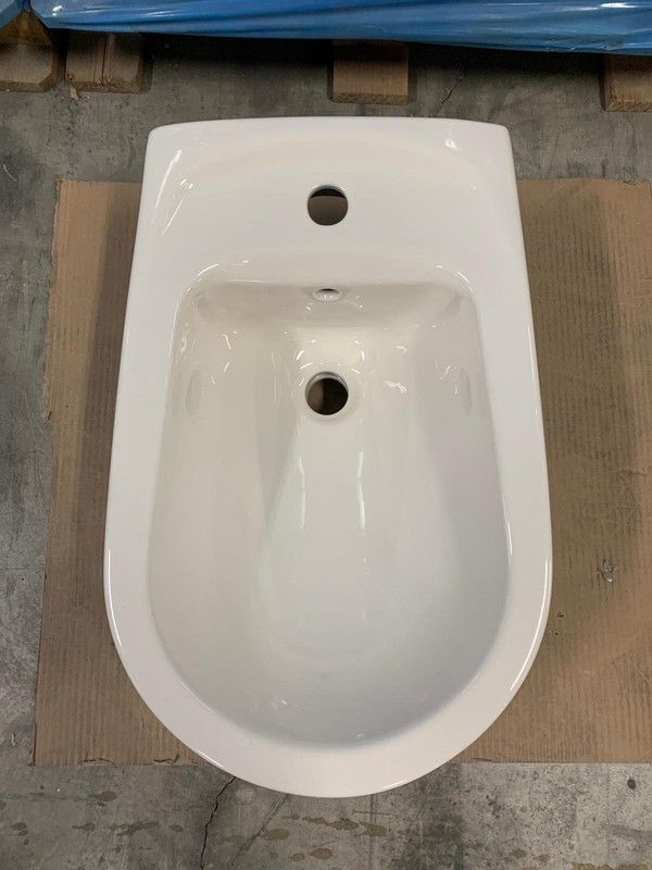 Bidé cerámico pergamon, suspendido Targa de Villeroy boch VIL74180009