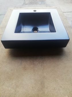 Vasque à poser noir mat, Aq2 par Vitra