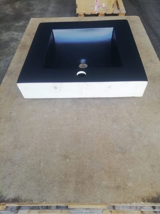 Vasque à poser noir mat, Aq2 par Vitra