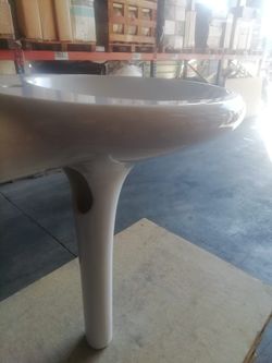 Lavabo rond avec pied intégré, Istanbul par Vitra