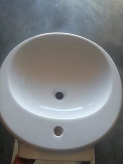Lavabo rond avec pied intégré, Istanbul par Vitra