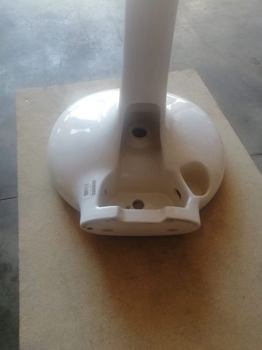 Lavabo rond avec pied intégré, Istanbul par Vitra