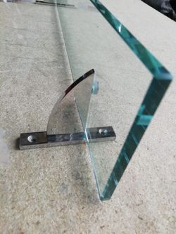 Étagère de salle de bain avec verre transparent, Vitra