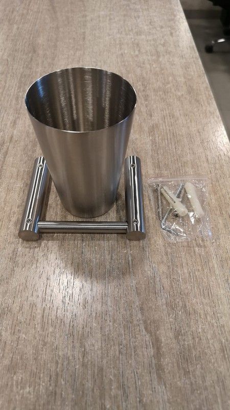 Porta-escova de copo montado na parede