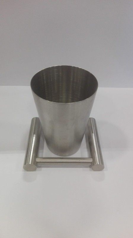 Porta-escova de copo montado na parede